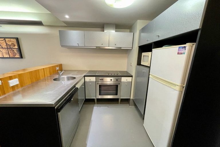 Photo of property in St Pauls Apartments, 99/43u Mulgrave Street, Thorndon, Wellington, 6011