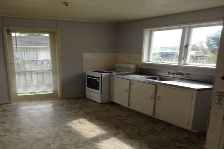 Photo of property in 23 Hamilton Drive, Waiuku, 2123