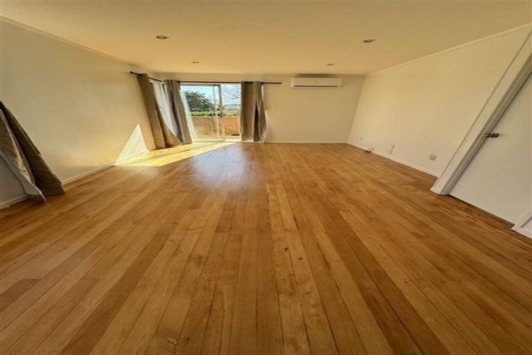 Photo of property in 36 Reelick Avenue, Pakuranga Heights, Auckland, 2010