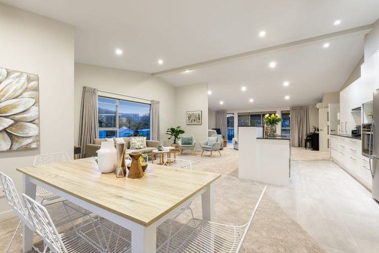 Photo of property in 27 Flotilla Place, Whitby, Porirua, 5024