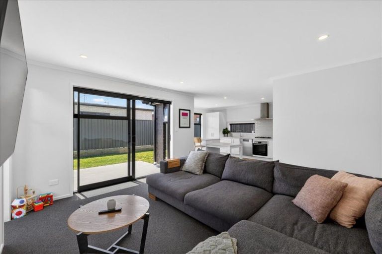 Photo of property in 46 Hammick Crescent, Pyes Pa, Tauranga, 3112