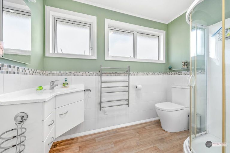 Photo of property in 70 Longfellow Street, Trentham, Upper Hutt, 5018