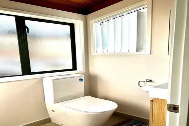 Photo of property in 13 Schnapper Rock Road, Greenhithe, Auckland, 0632