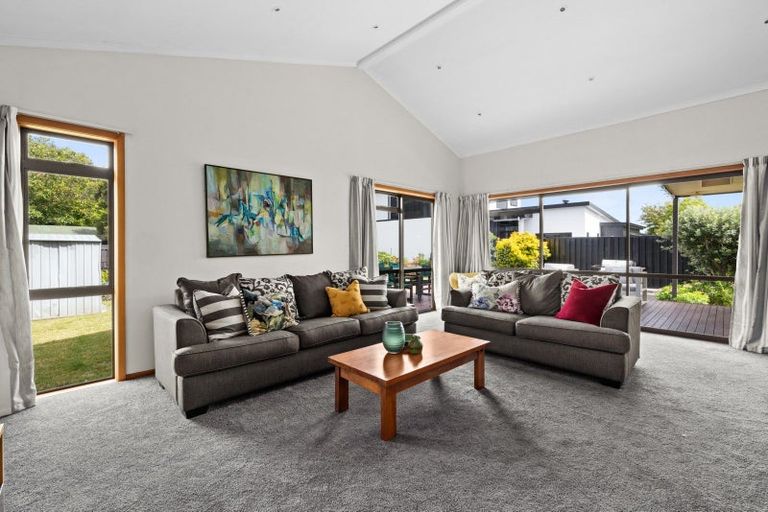 Photo of property in 12 Church Road, Taradale, Napier, 4112