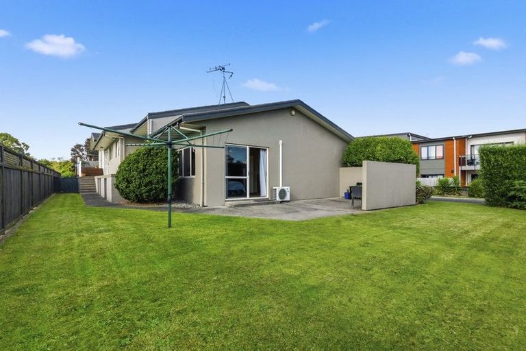 Photo of property in 25 Kelvin Place, Hamilton East, Hamilton, 3216