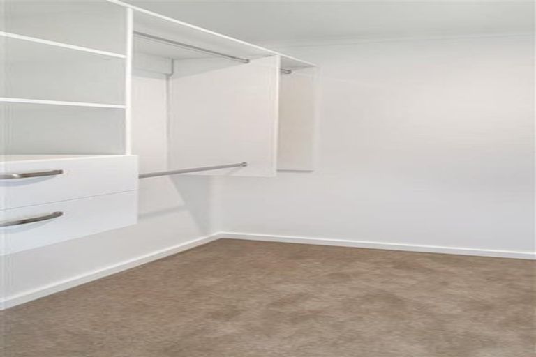 Photo of property in 9 Hudson Bay Road, Hobsonville, Auckland, 0616