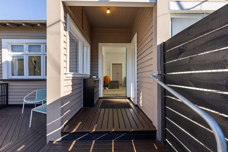 Photo of property in 467 Featherston Street, Palmerston North, 4414