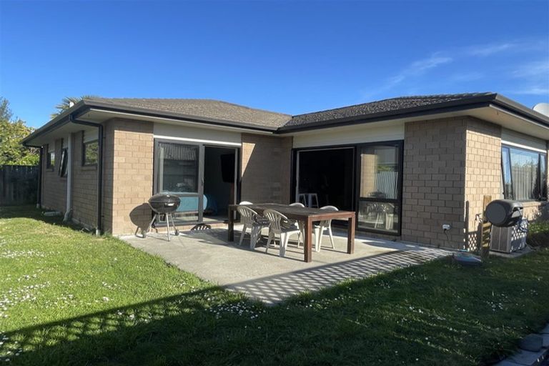 Photo of property in 5a Cornwall Road, Taradale, Napier, 4112