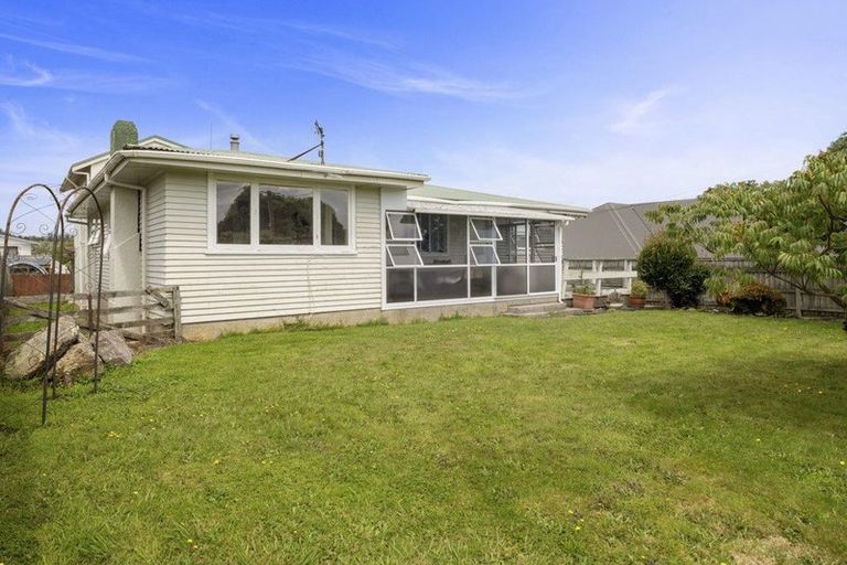 Photo of property in 17 Mckenzie Road, Owhata, Rotorua, 3010