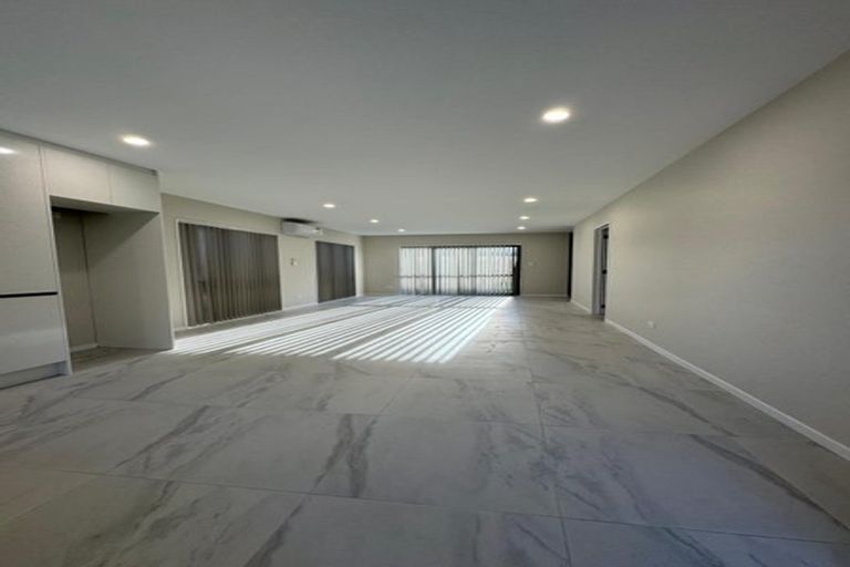 Photo of property in 1/9 Avis Avenue, Papatoetoe, Auckland, 2025