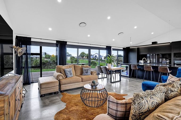 Photo of property in 51a Rata Street, Hawera, 4610