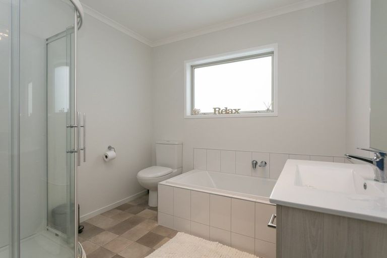 Photo of property in 4 John Norrie Place, Motuoapa, 3382