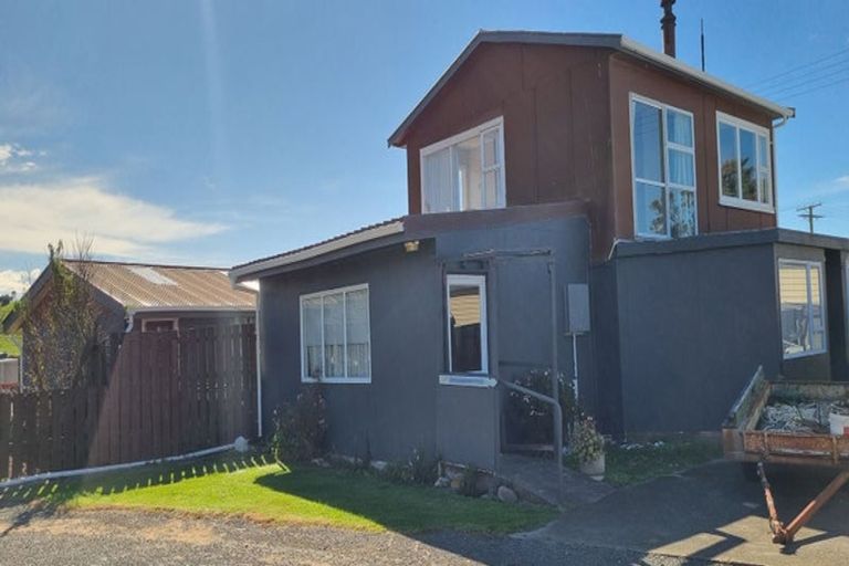 Photo of property in 2 Campbell Terrace, Motunau, Greta Valley, 7387