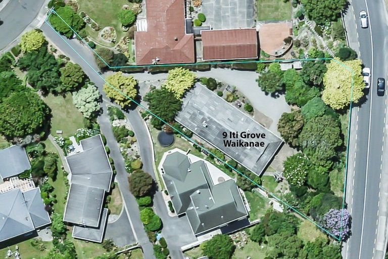 Photo of property in 9 Iti Grove, Waikanae, 5036