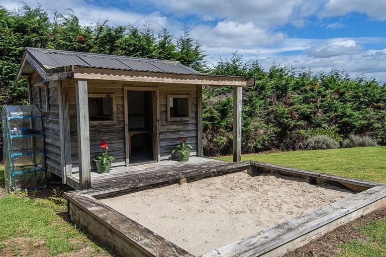 Photo of property in 60 Forest View Road, Te Kamo, Kamo, 0185