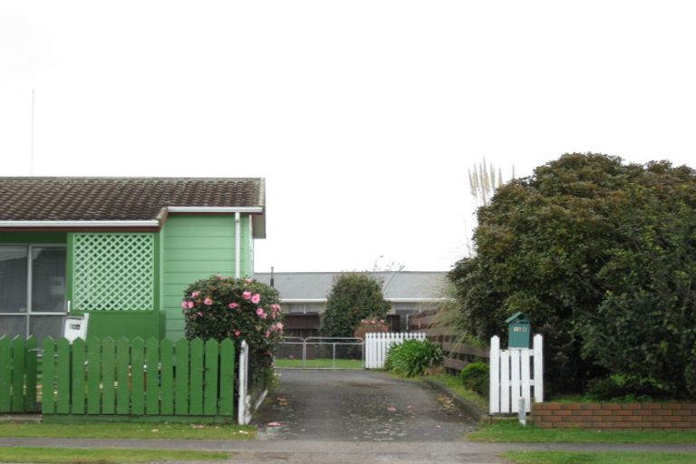 Photo of property in 2/18 Trimble Place, Bell Block, New Plymouth, 4312
