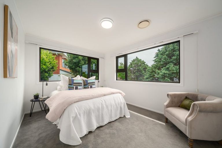 Photo of property in 28 Greyfriars Crescent, Tawa, Wellington, 5028