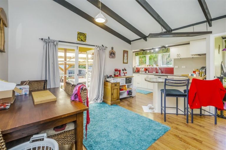 Photo of property in 15 Karioitahi Road, Waiuku, 2123