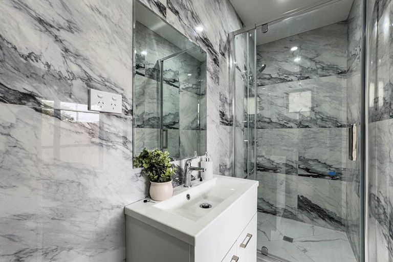 Photo of property in 28 Lincoln Road, Manurewa East, Auckland, 2102