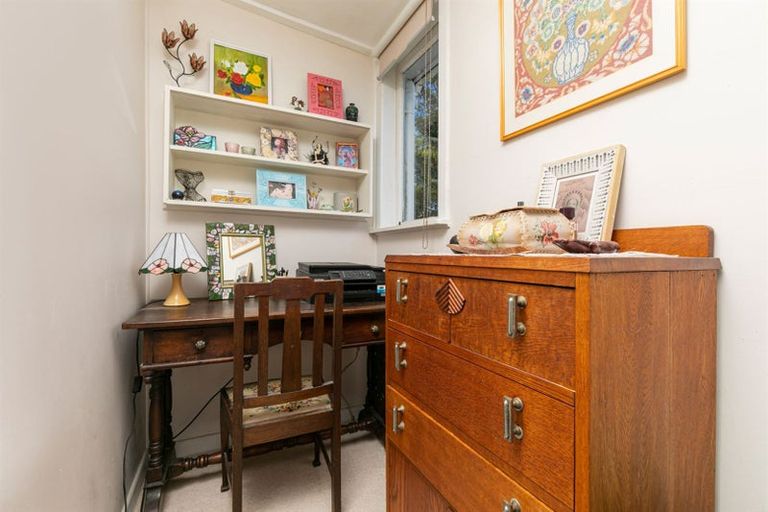 Photo of property in 26 Woodside Road, Massey, Auckland, 0614