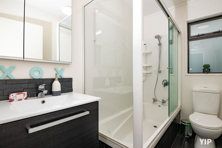 Photo of property in 14/37u Bracken Road, Paparangi, Wellington, 6037