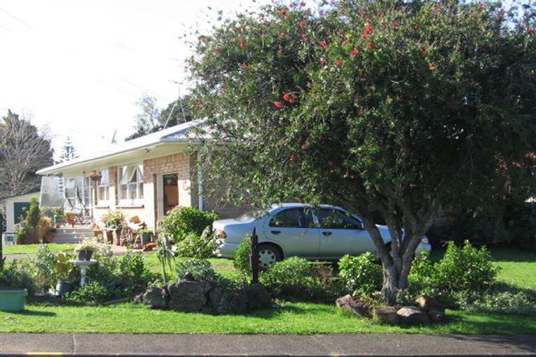 Photo of property in 59 Christmas Road, Manurewa, Auckland, 2102