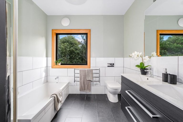 Photo of property in 14 Madras Street, Khandallah, Wellington, 6035