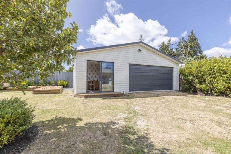 Photo of property in 13 Kennedy Avenue, Feilding, 4702