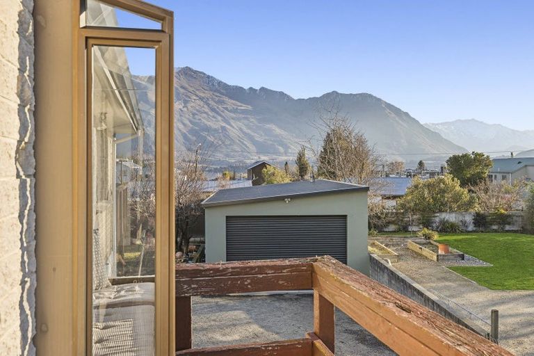 Photo of property in 37 Hunter Crescent, Wanaka, 9305