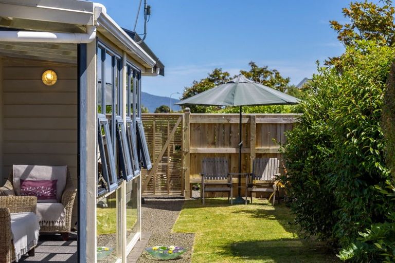 Photo of property in 16 San Vito Place, Paraparaumu Beach, Paraparaumu, 5032