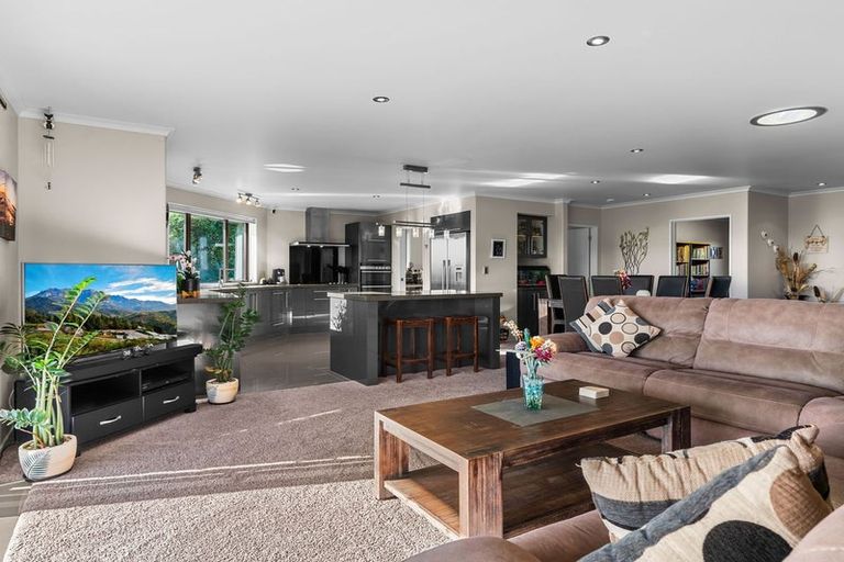 Photo of property in 97 West Ridge Road, Maunu, Whangarei, 0110