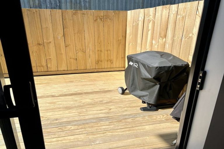 Photo of property in 6 Parenga Lane, Kumeu, 0810