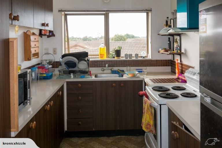 Photo of property in 3/320 Pakuranga Road, Pakuranga Heights, Auckland, 2010