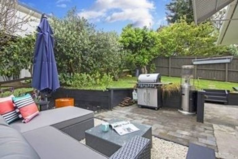 Photo of property in 2/44 O'halloran Road, Howick, Auckland, 2014