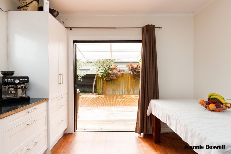 Photo of property in 79 James Line, Kelvin Grove, Palmerston North, 4414