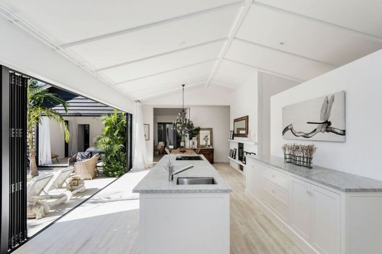 Photo of property in 10 Pebble Beach Way, Papamoa Beach, Papamoa, 3118