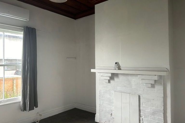 Photo of property in 14 Bibby Street, Waipawa, 4210