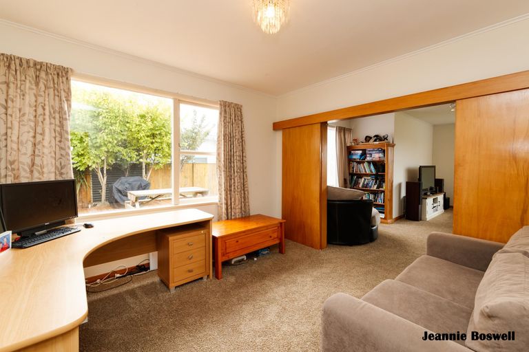 Photo of property in 79 James Line, Kelvin Grove, Palmerston North, 4414