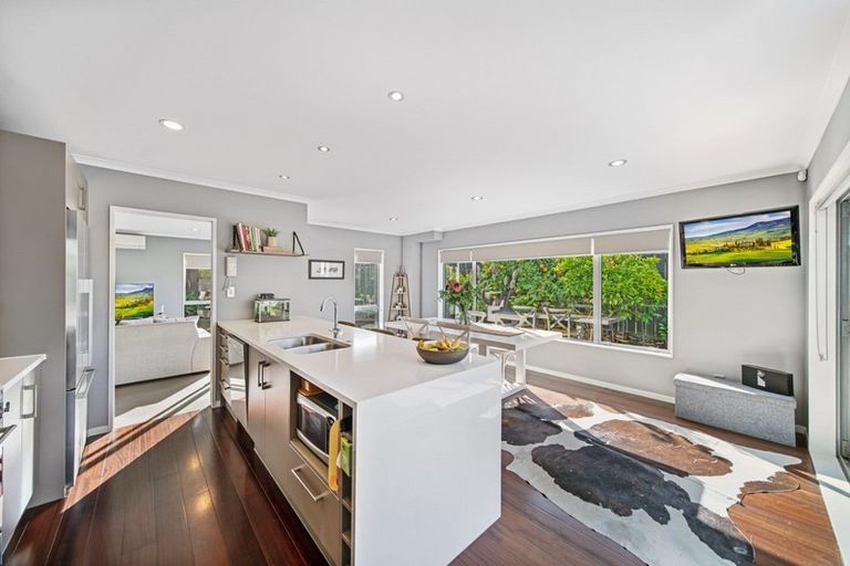 Photo of property in 13a Fiesta Drive, Half Moon Bay, Auckland, 2012
