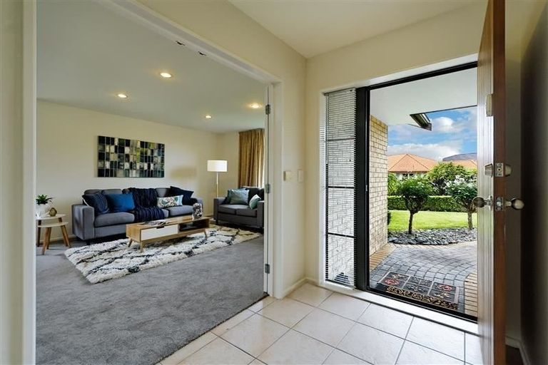 Photo of property in 19 Starlight Cove, Hobsonville, Auckland, 0618