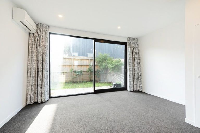 Photo of property in 20u5 Trent Street, Island Bay, Wellington, 6023