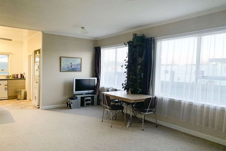 Photo of property in 9 Lock Street, Gore, 9710