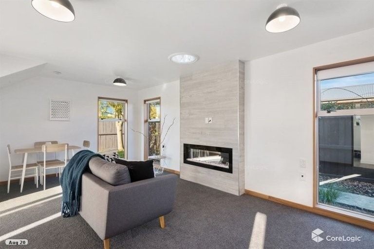 Photo of property in 1/121 Wilsons Road, Saint Martins, Christchurch, 8022