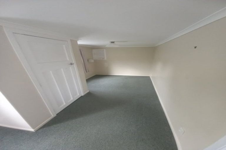 Photo of property in 14 Humphries Street, Greytown, 5712