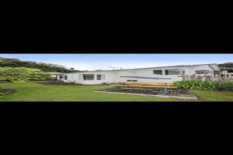 Photo of property in 135 Milton Road, Bluff Hill, Napier, 4110