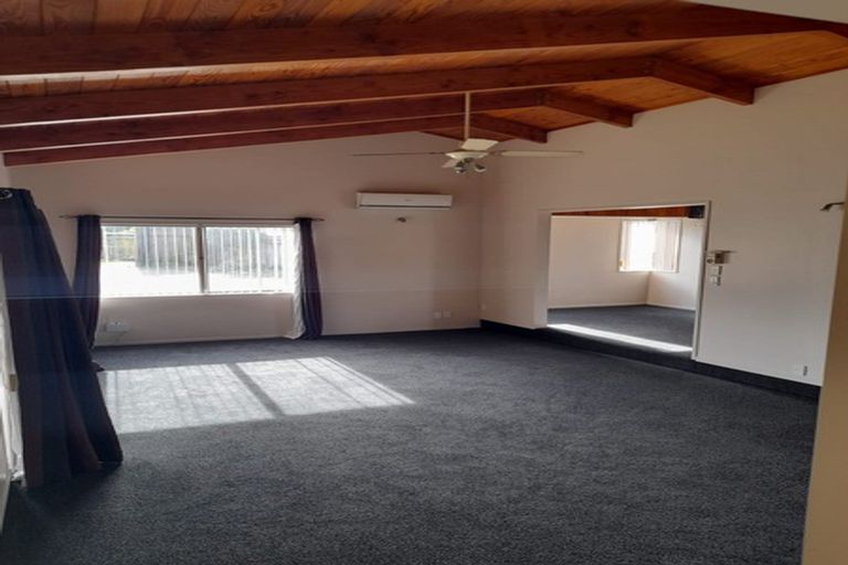 Photo of property in 2/62 Weymouth Road, Manurewa, Auckland, 2102