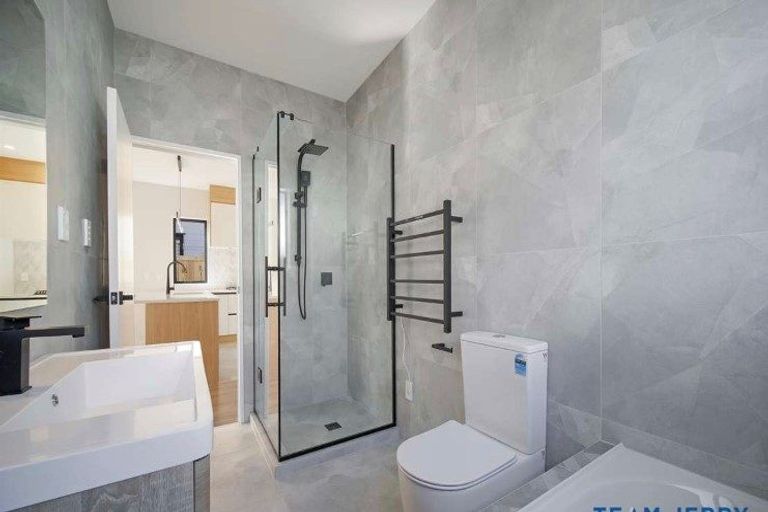 Photo of property in 17 Huringa Road, Karaka, 2113