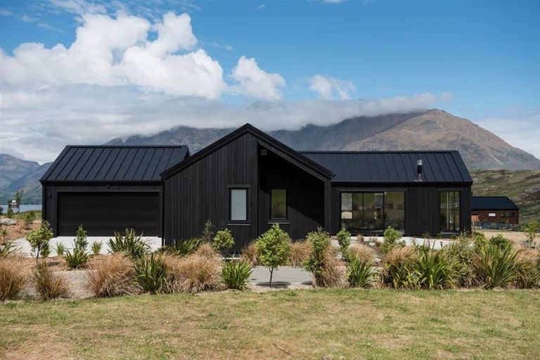 Photo of property in 60 Jacks Point Rise, Jacks Point, Queenstown, 9371