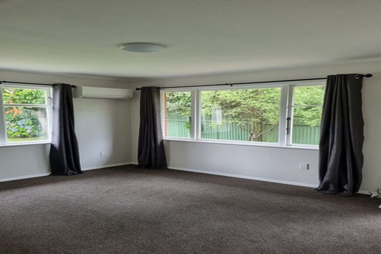 Photo of property in 1090a Fergusson Drive, Clouston Park, Upper Hutt, 5018