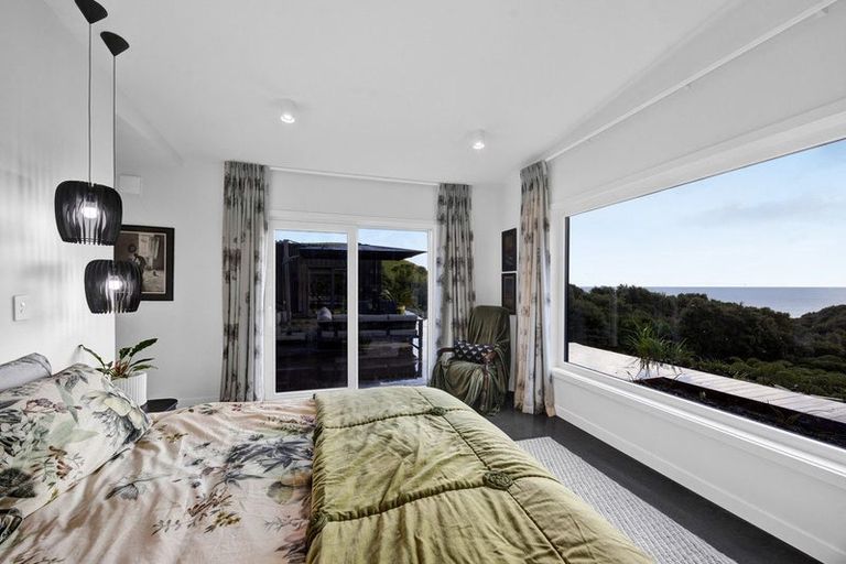 Photo of property in Tapuae, 21 Washer Road, Omata, New Plymouth, 4374